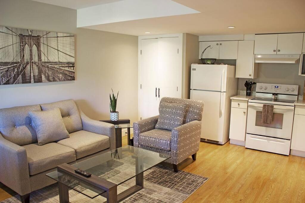 Next To Olympic View Golf Course 2 Bedroom Private
